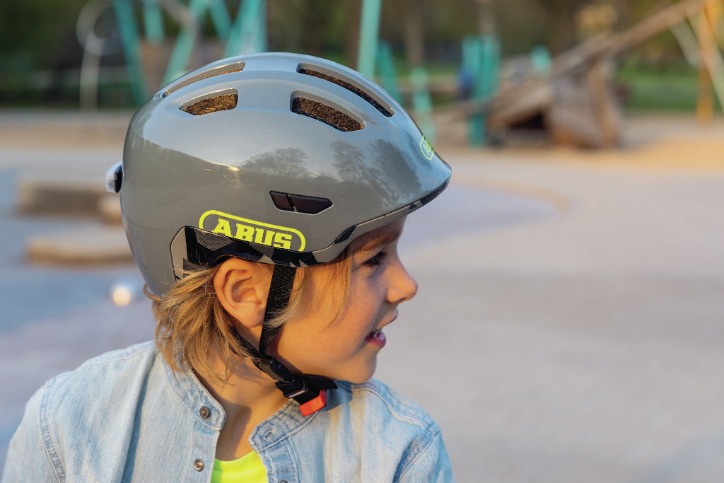 Dasia Wielersport - ABUS - Kinder fietshelmen