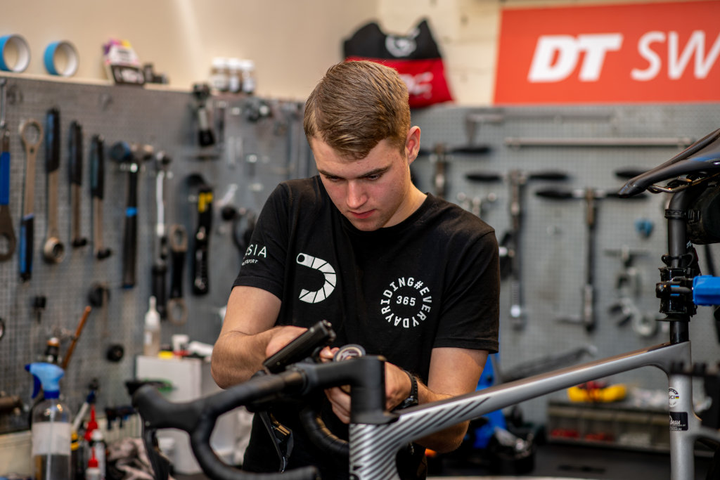 Dasia Wielersport - Contact - Werkplaats